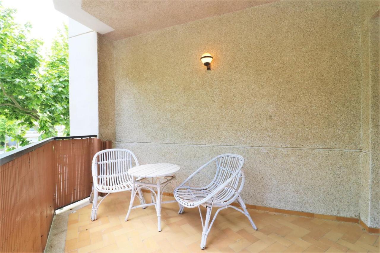 Riera Ginjolers Apartment โรเซส ภายนอก รูปภาพ